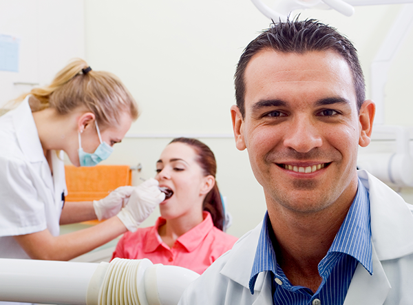 healthcare-dental-marketing-dentist.png